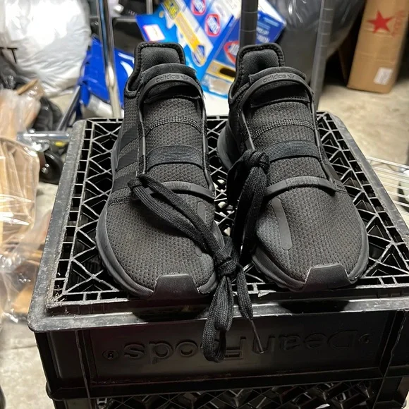 Adidas 2025 path cross